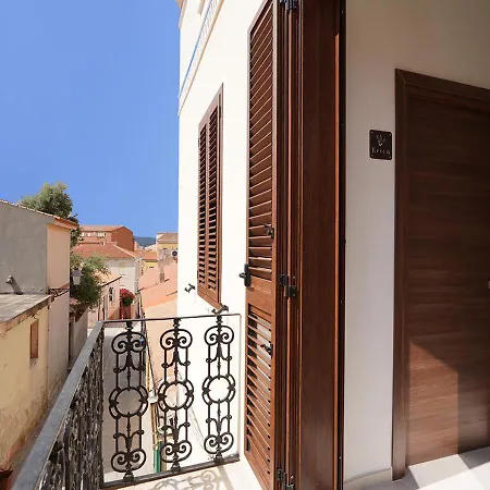 Sa Madalena And Guest house *